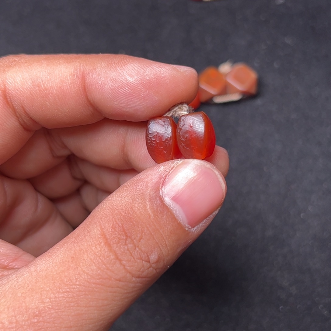 布***吉玛瑙/玉髓未镶嵌配饰