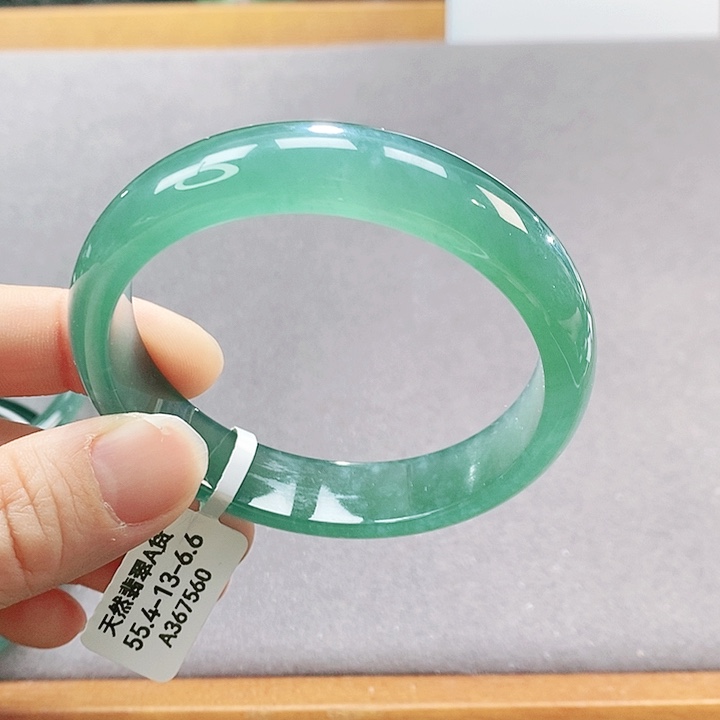 【闪购商品】翡翠手镯（圆镯）未镶嵌