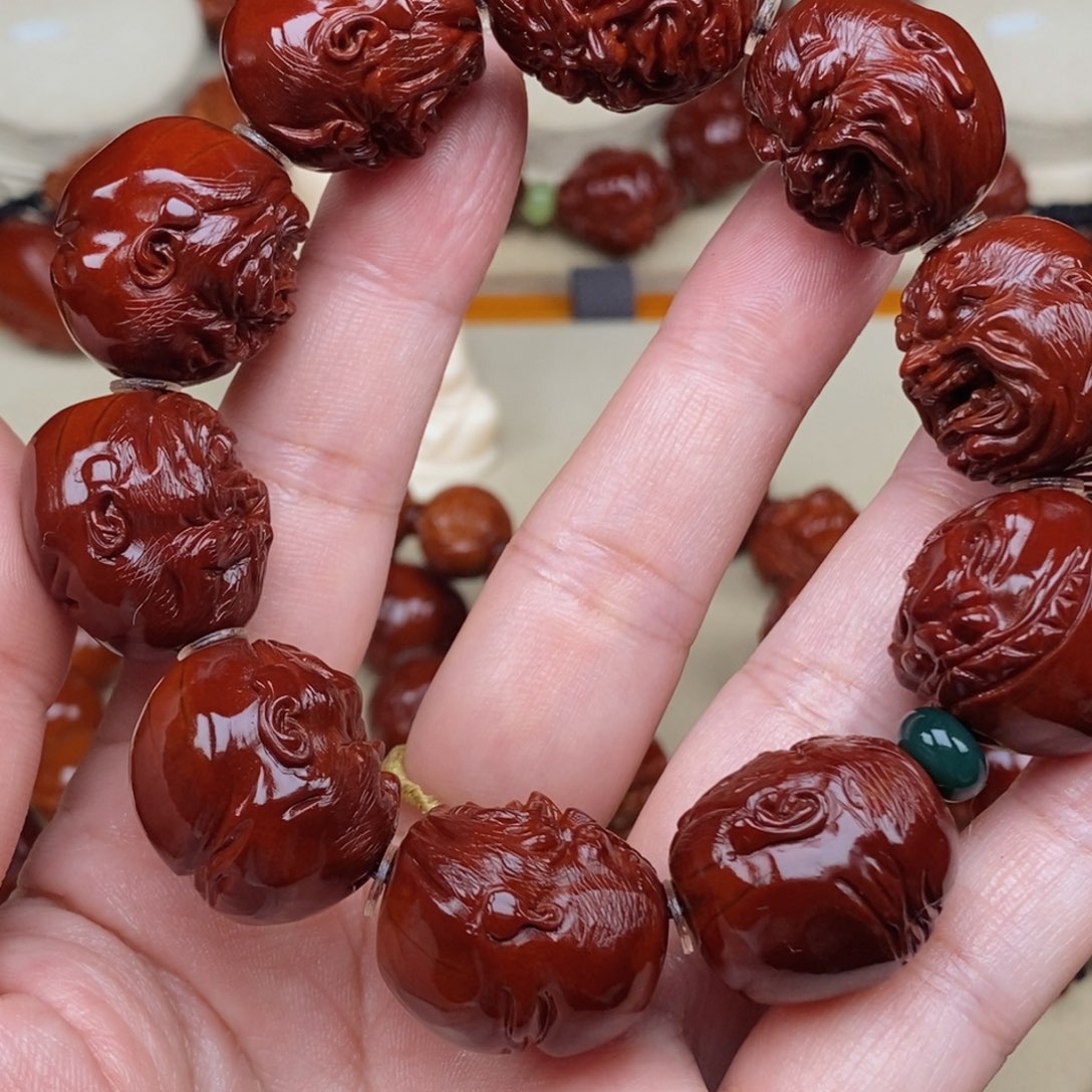 橄榄核吊坠光****家山鬼恶僧