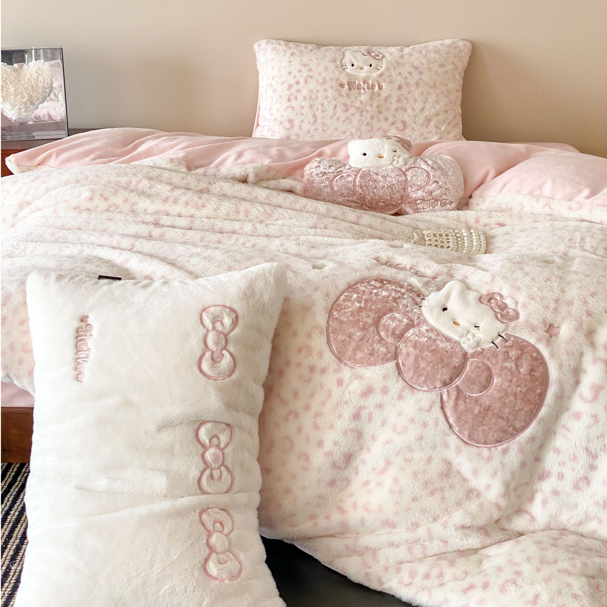 秋冬加厚轻奢款柔软可爱牛奶绒床品套件-奶糖泡芙