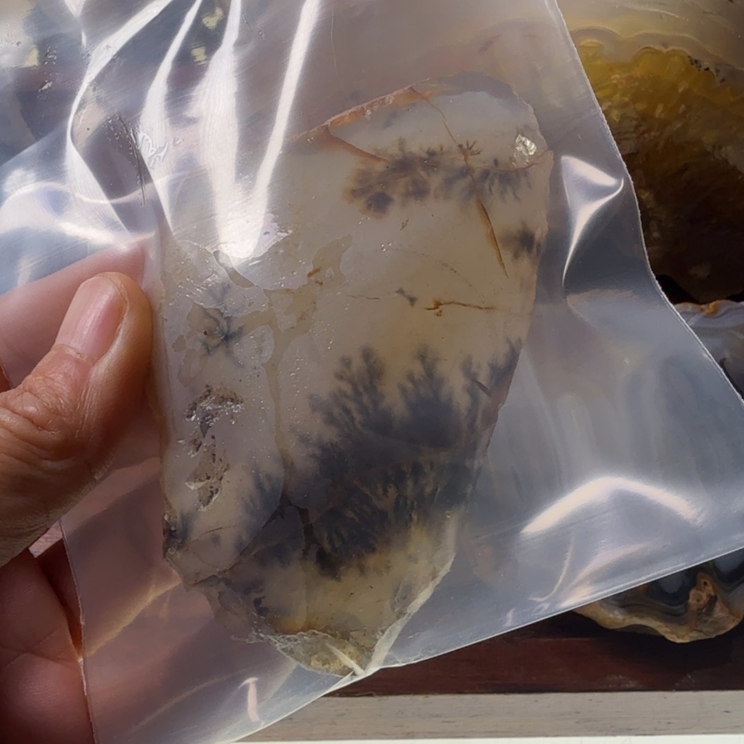 谁***是玛瑙/玉髓未镶嵌珠宝半成品