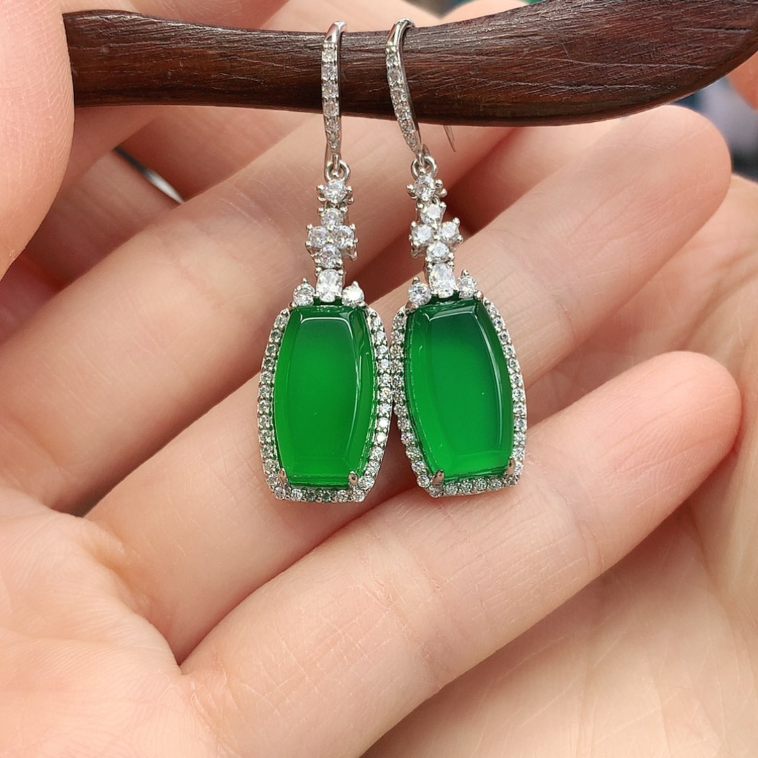 银S925镶嵌耳钉玛瑙/玉髓