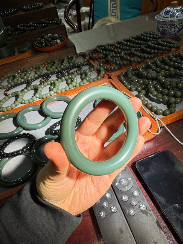 和田玉.青海蓝调手镯