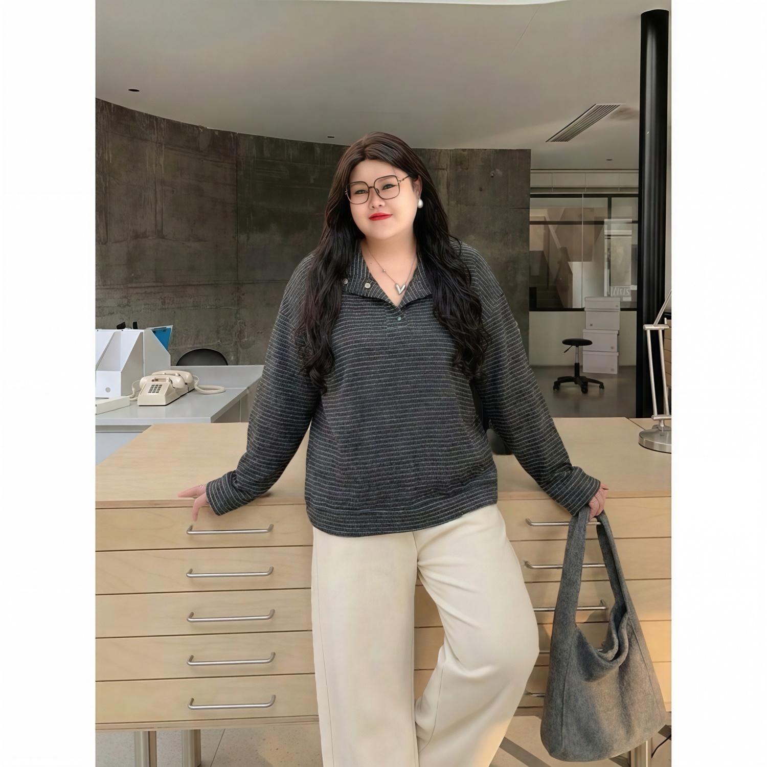 花契“奶盖桃桃”大码女装冬季百搭200斤胖mm软糯半高领卫衣16524-X