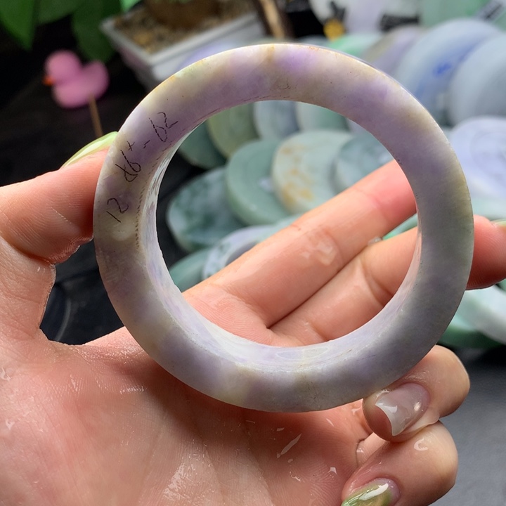未镶嵌手镯定制翡翠