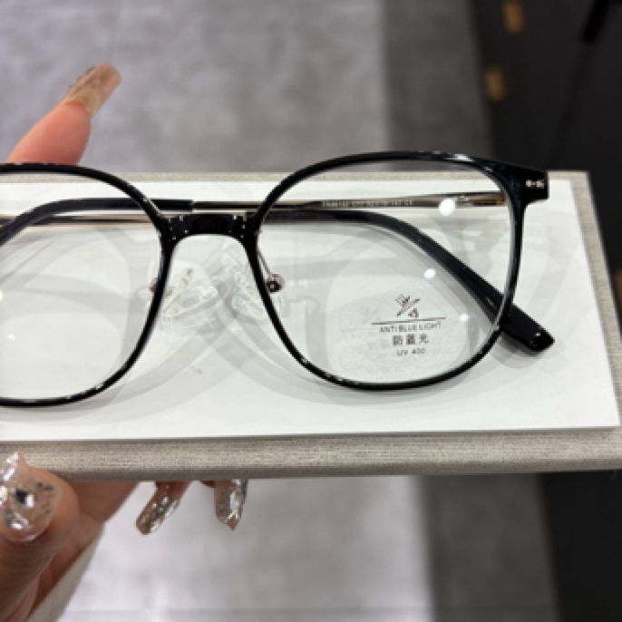 【定制款】时尚简约大方款眼镜框，不挑脸型，上脸超好看百搭