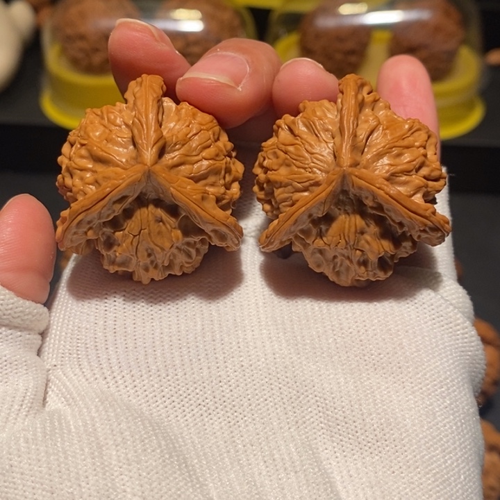 1***8吊坠文玩核桃文玩核桃38尺盘山三棱