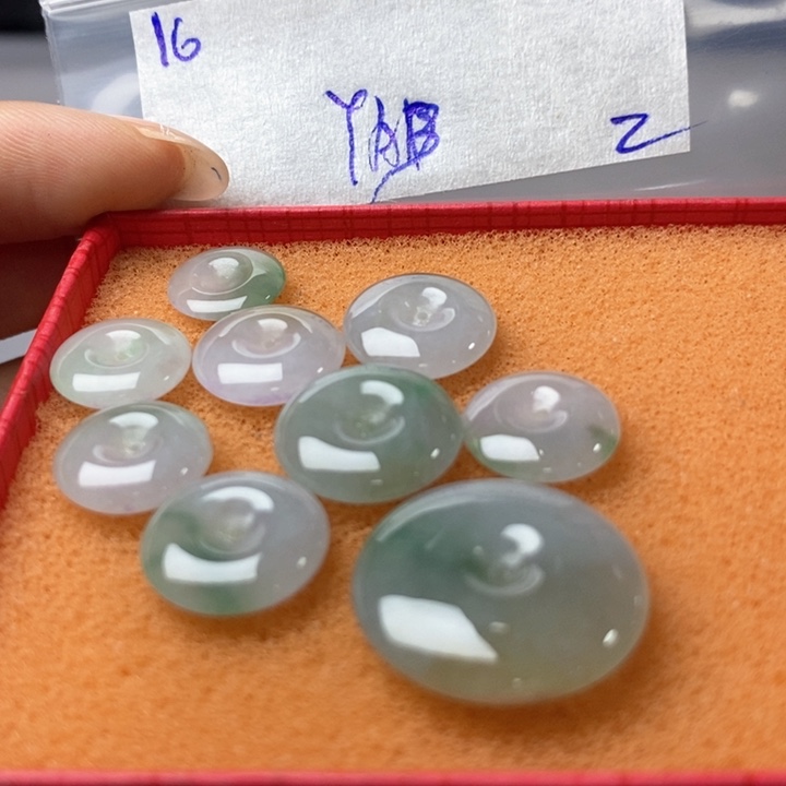 定制翡翠未镶嵌不退