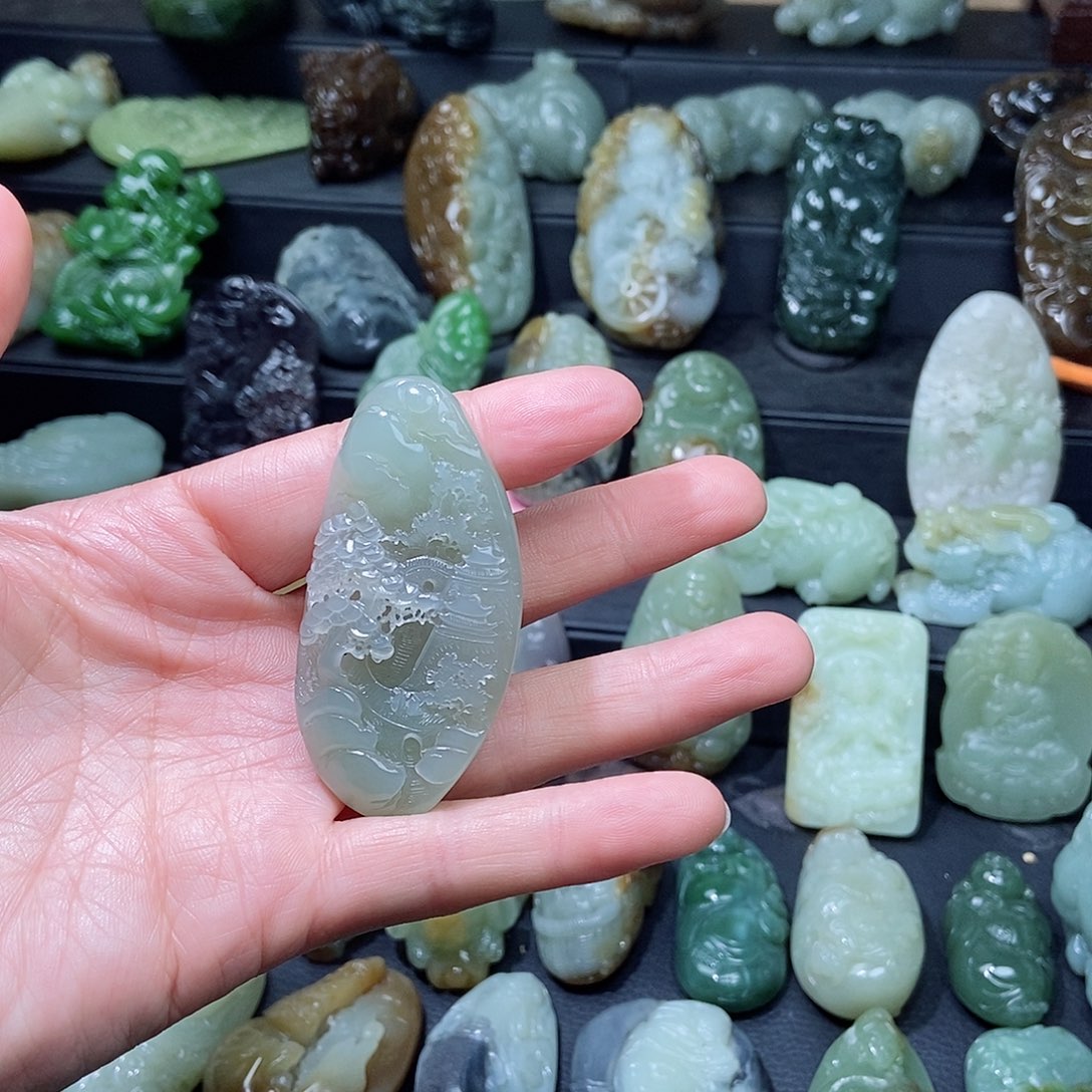 和田玉颈饰未镶嵌