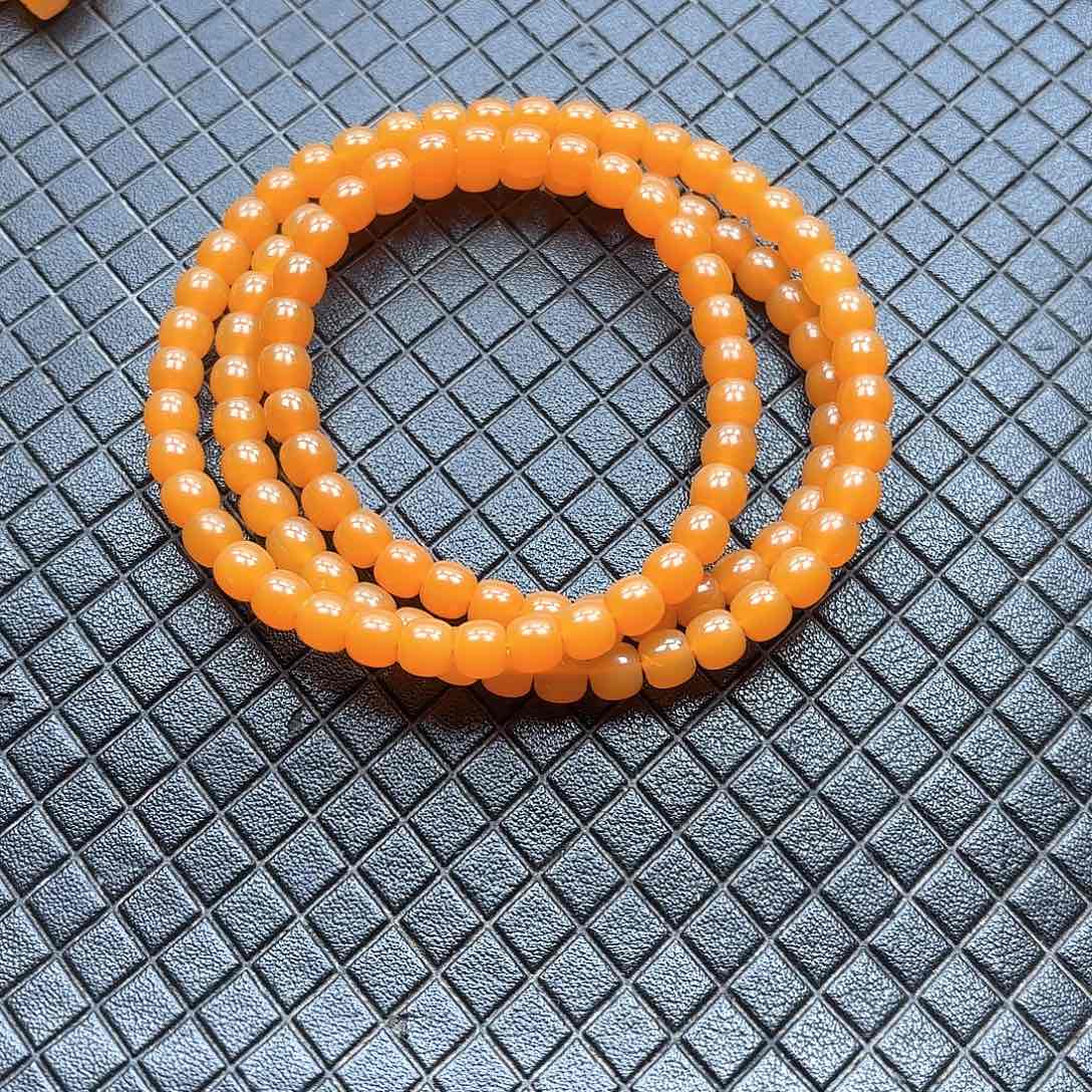 北***星石英质玉（缅黄）未镶嵌吊坠(不含链)