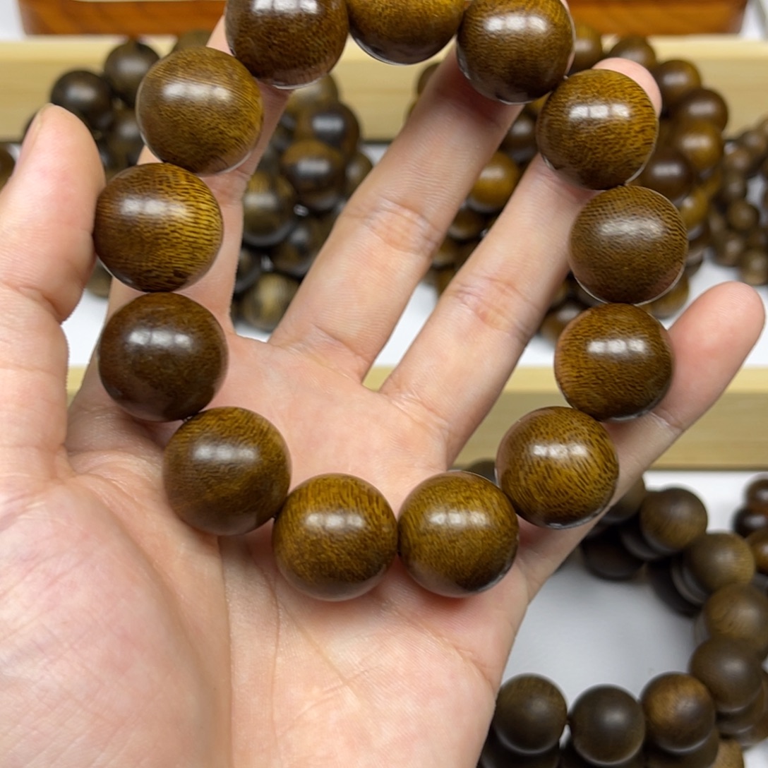 用***2沉香手串越南芽庄黄棋楠1.8