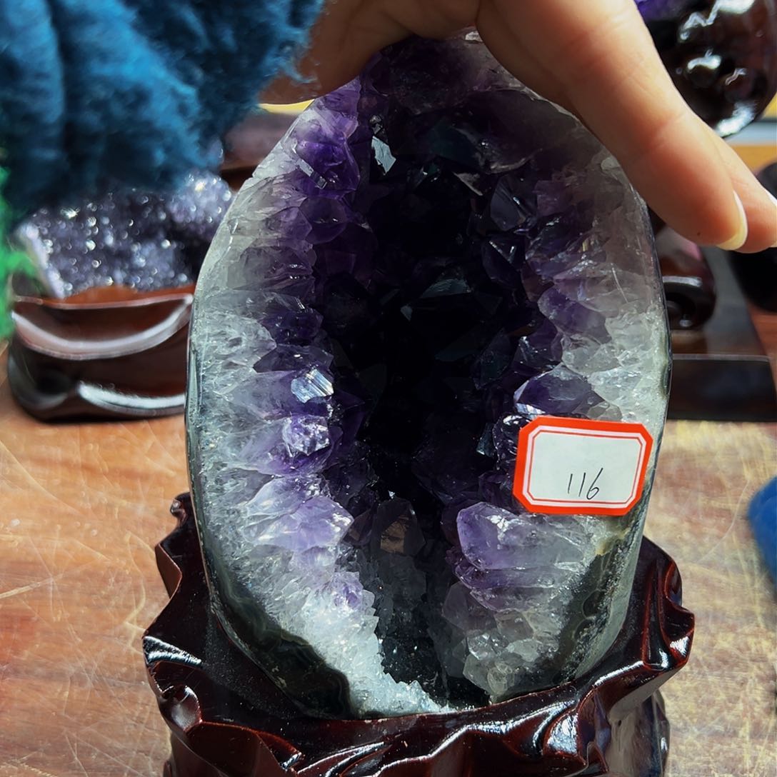 水晶大型摆件未镶嵌