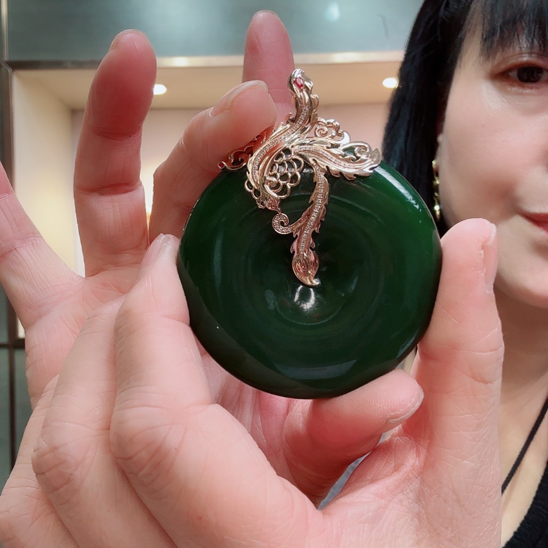 和田玉（碧玉）18K金镶嵌吊坠(不含链)小*?