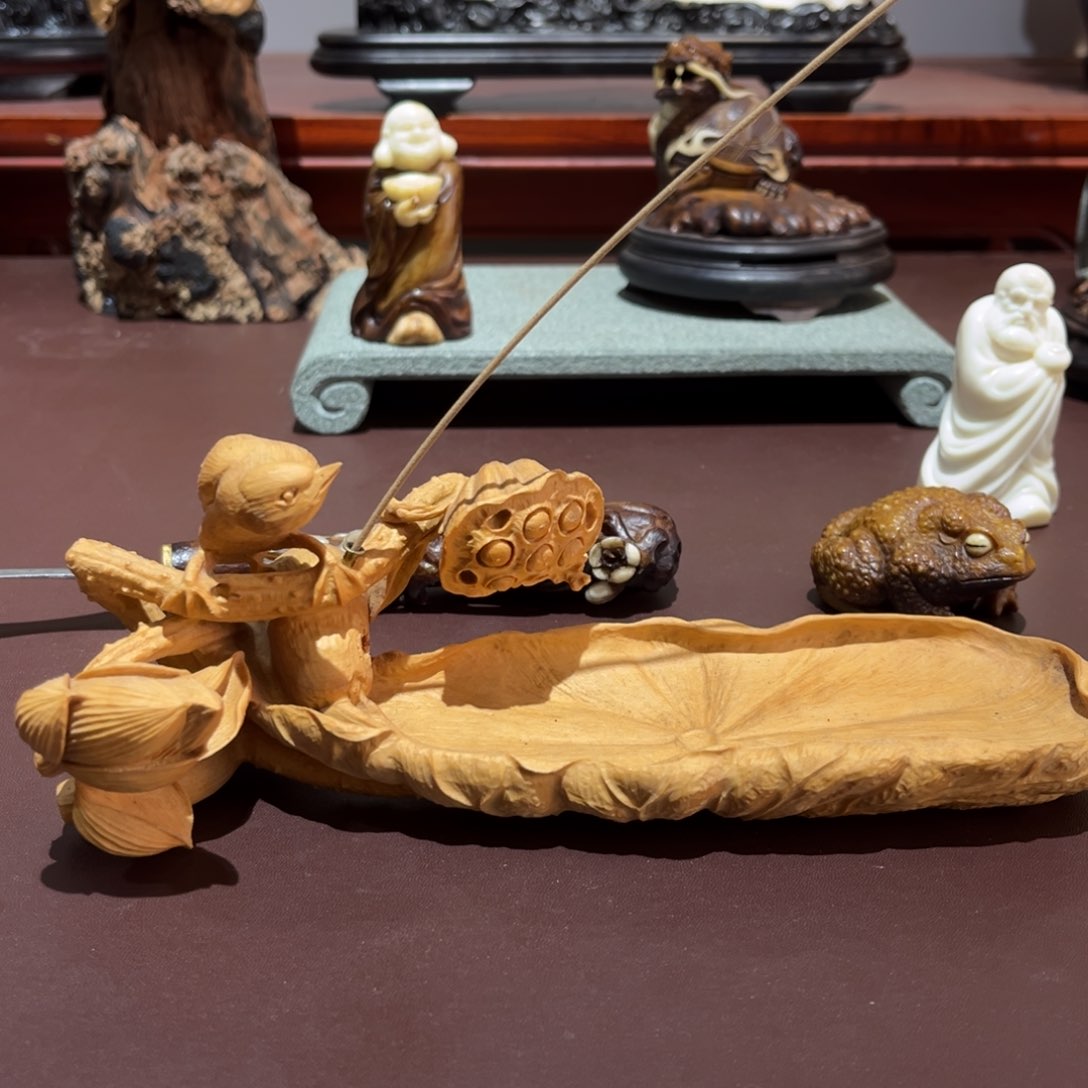 黄杨木风*渡木雕工艺品摆件