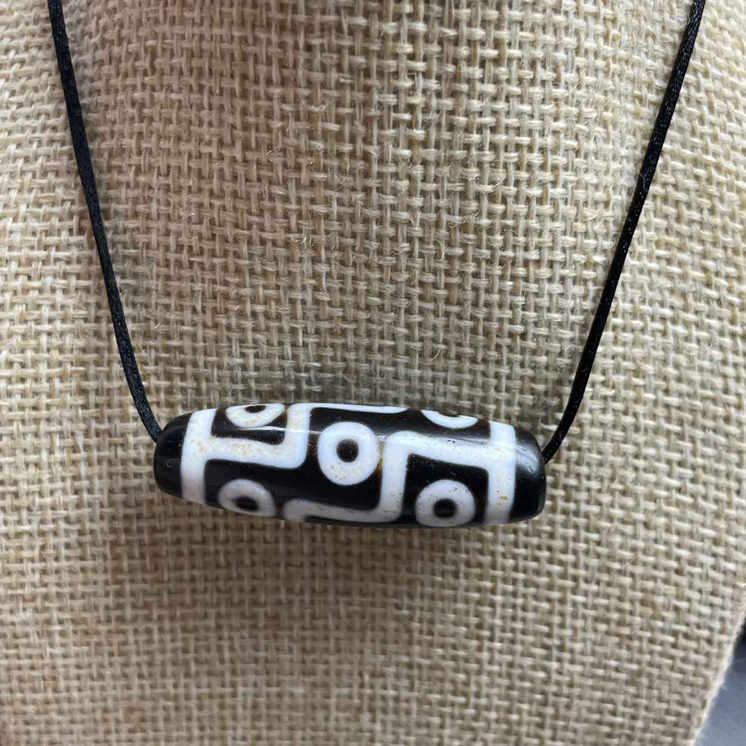 一款老气满砂的折线九锁骨链