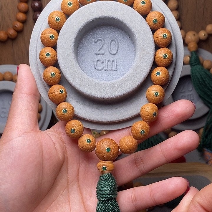 手串凤眼菩提12mm➕绿宝石镶嵌