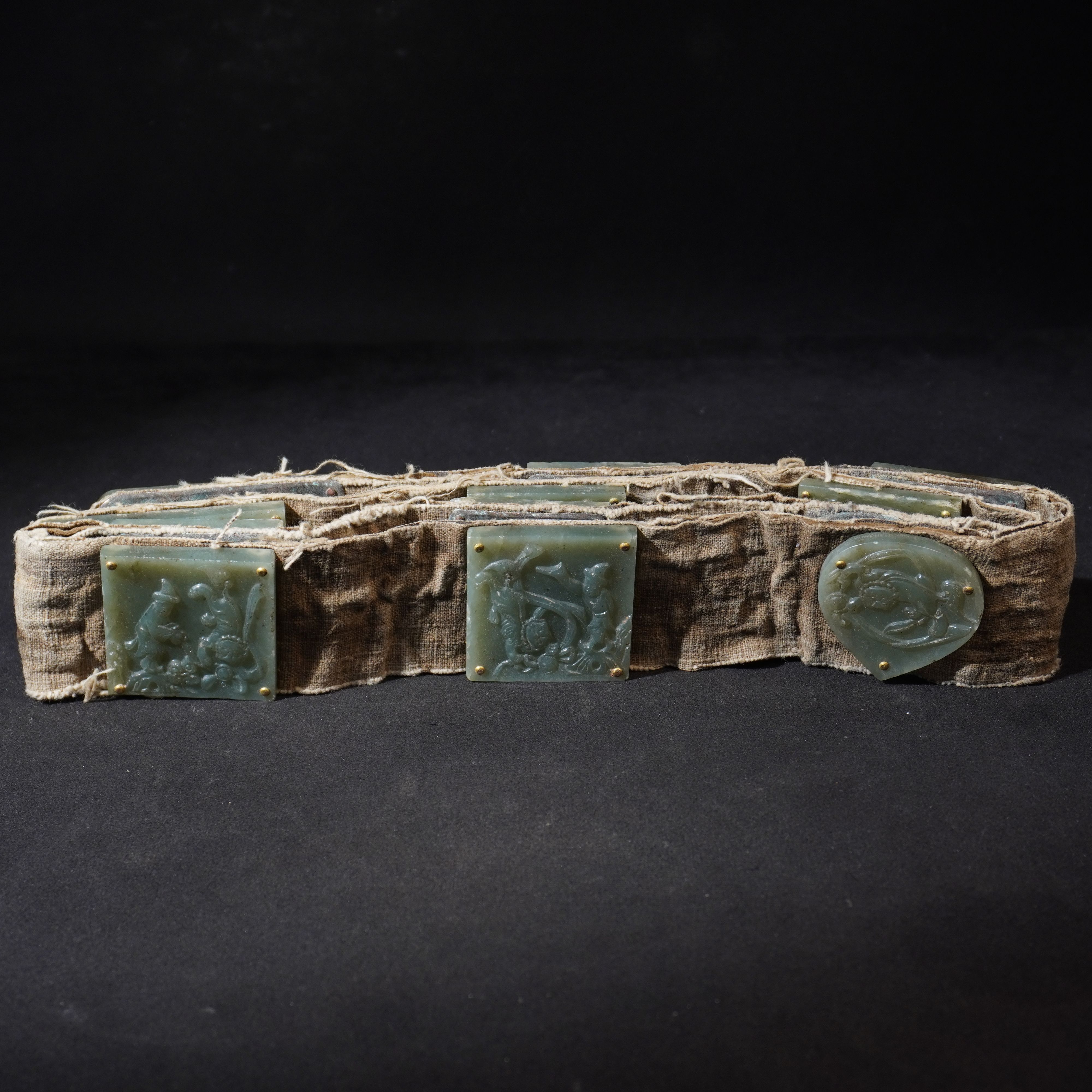 9SH4  清  和田玉胡人舞狮腰带