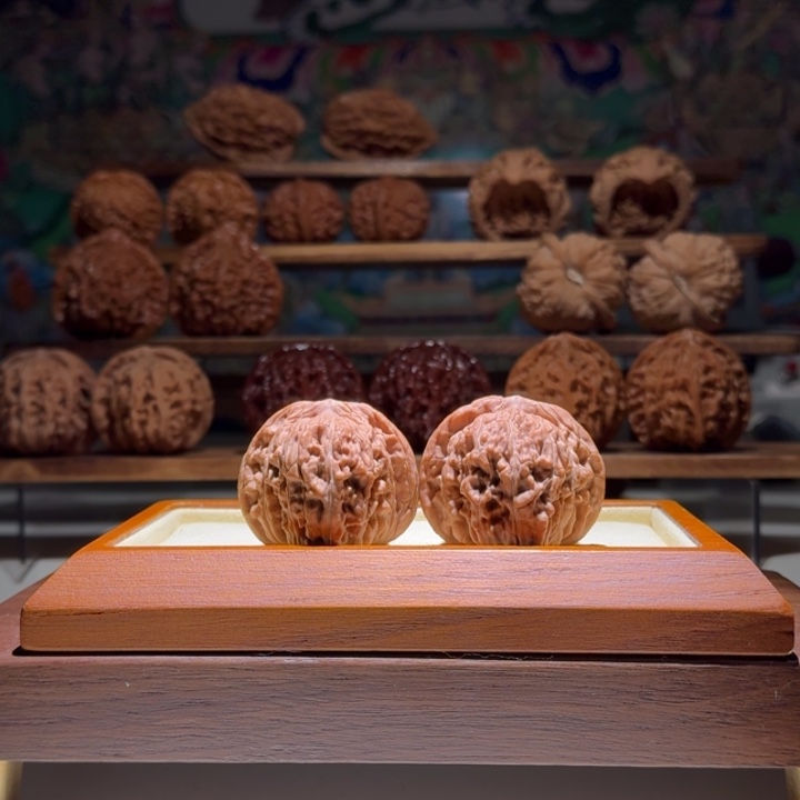 给***他41.5全品四座楼红皮精品