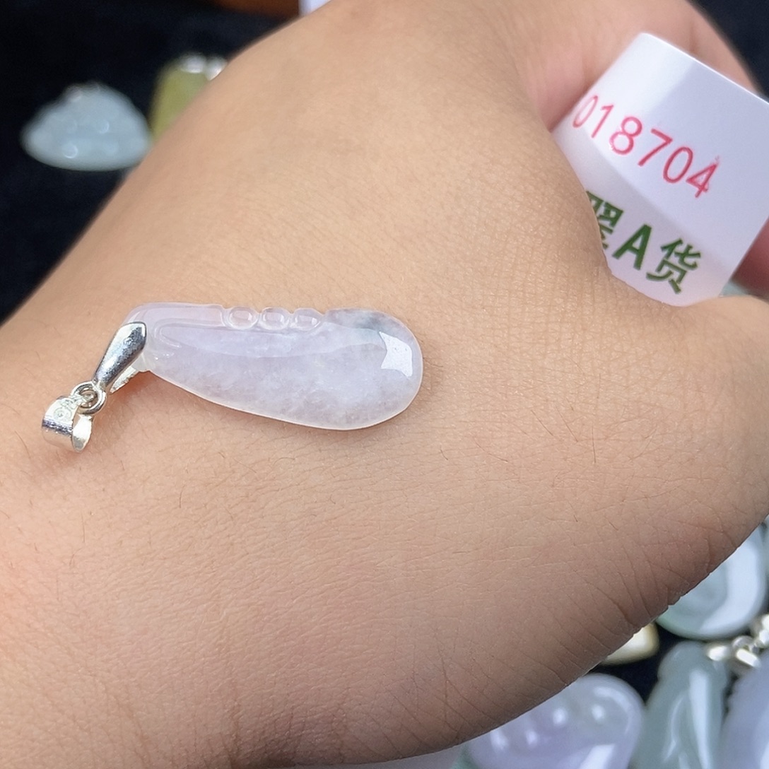 翡翠未镶嵌颈饰天然