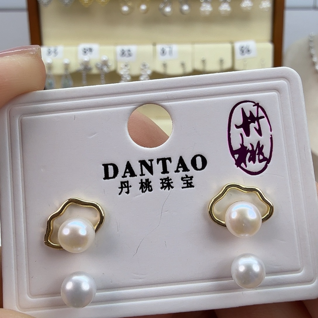 未镶嵌淡水珍珠耳饰