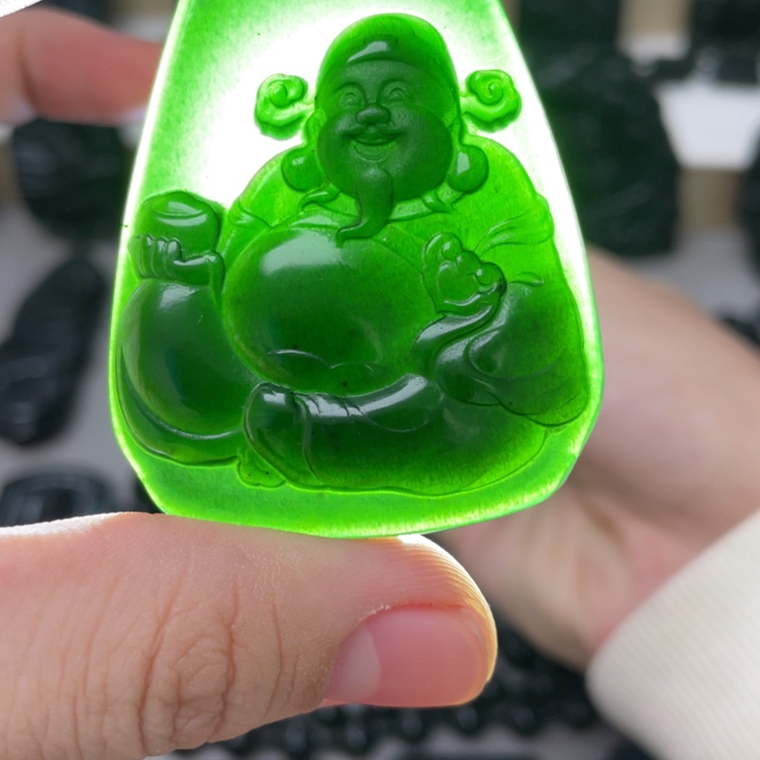 蛇纹石玉未镶嵌吊坠