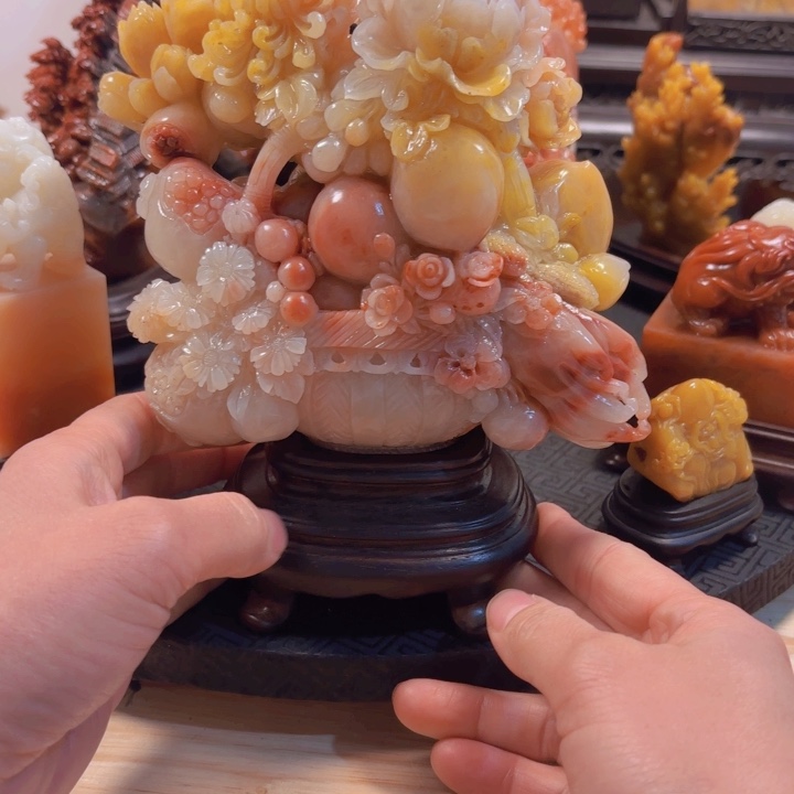 寿山石硕果累累摆件