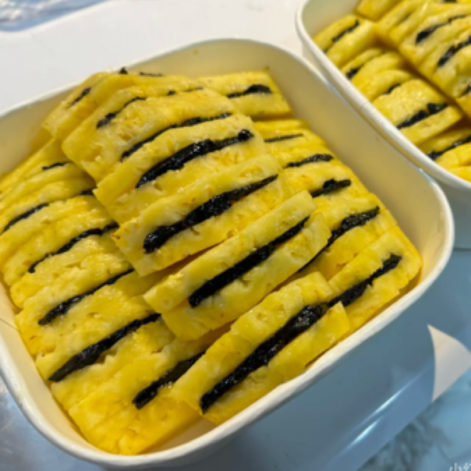 果切凤梨夹乌梅（鲜果现切）300g