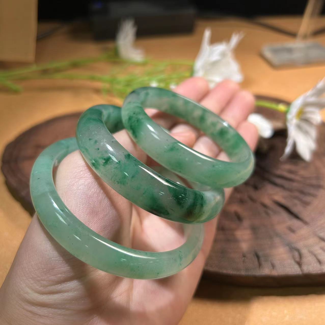 独龙翠非洲翠手镯多样性发其一（标签撕毁不退）