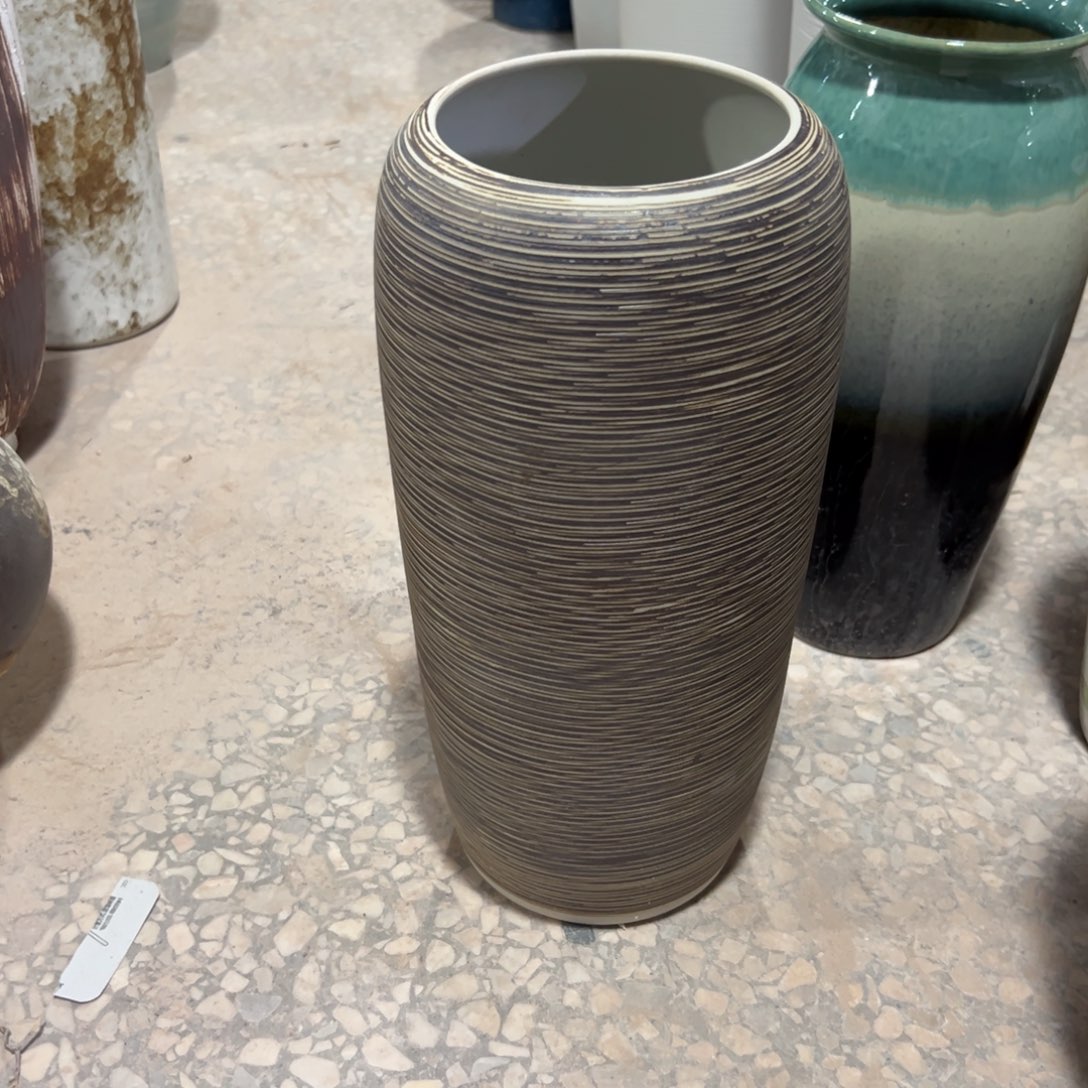 高度33口11无孔瓷器