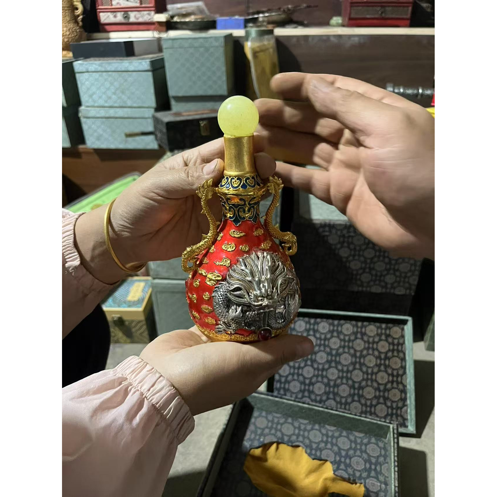 精品摆件叶明瓶子99