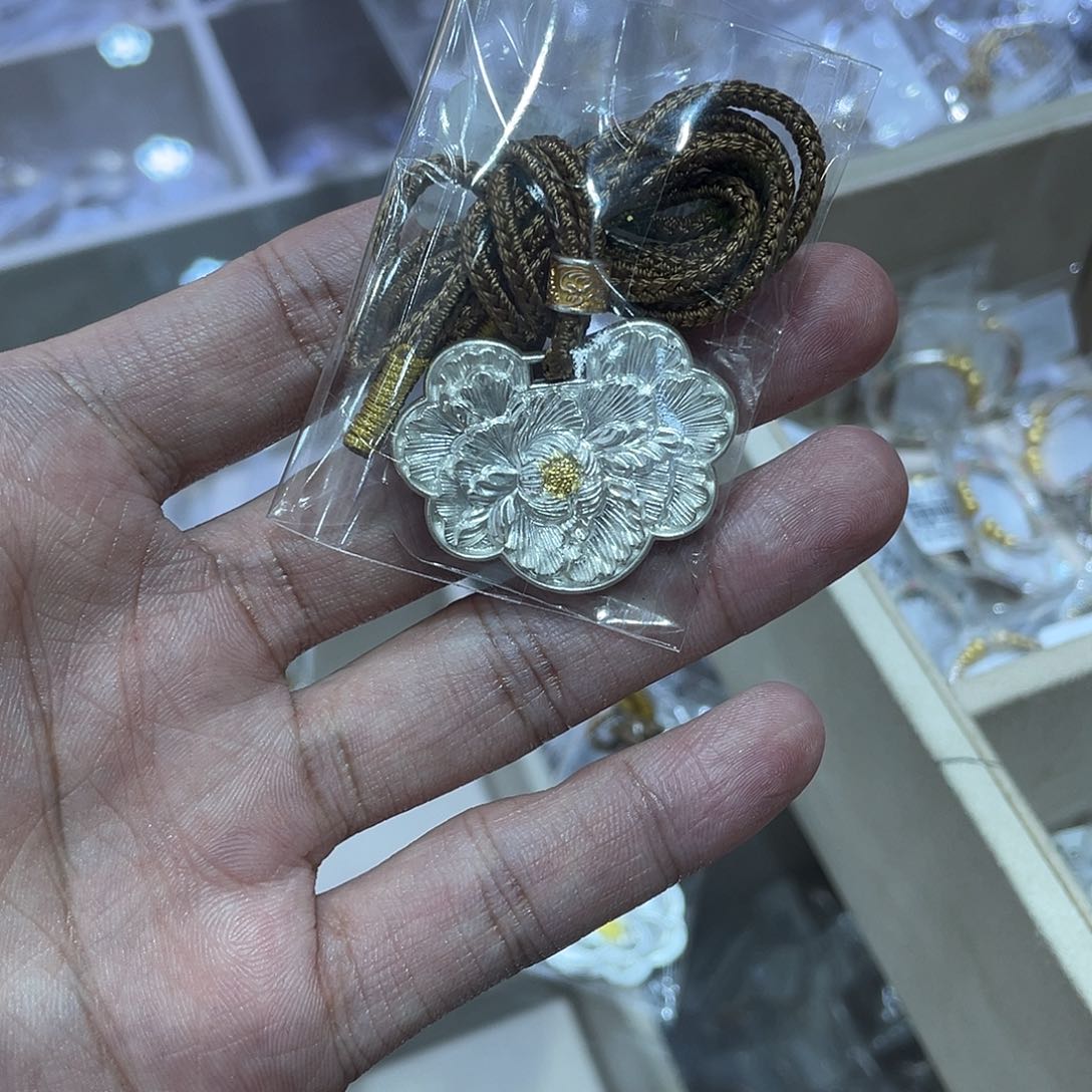 珐琅足银古法牡丹花吊坠