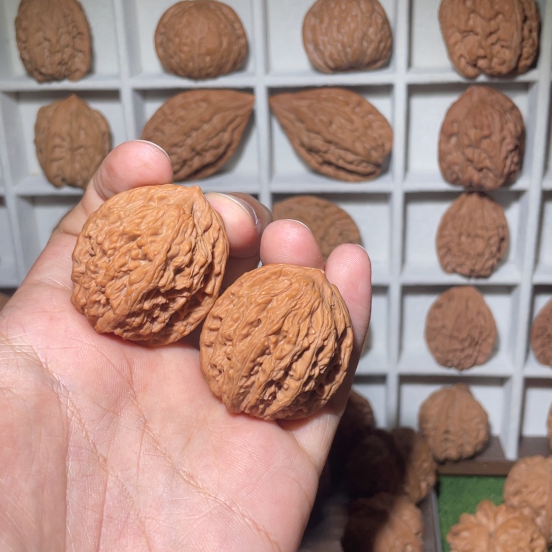 文玩核桃把件小麦虎练手