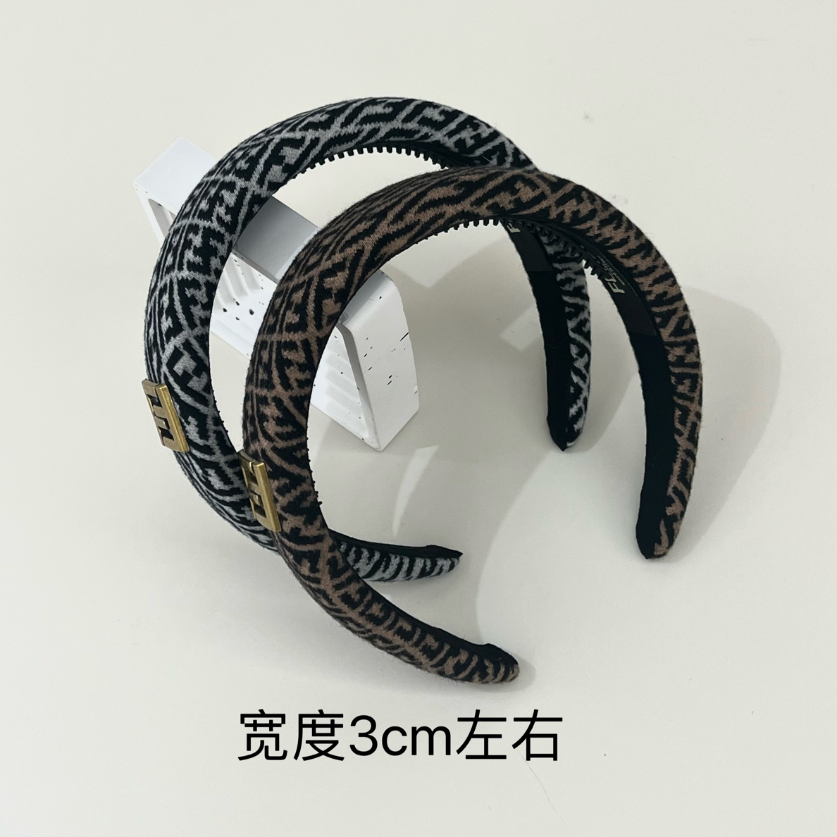 杨大姐推荐《F.D家》韩国秋冬新品高级定制针织面料时尚防滑头箍