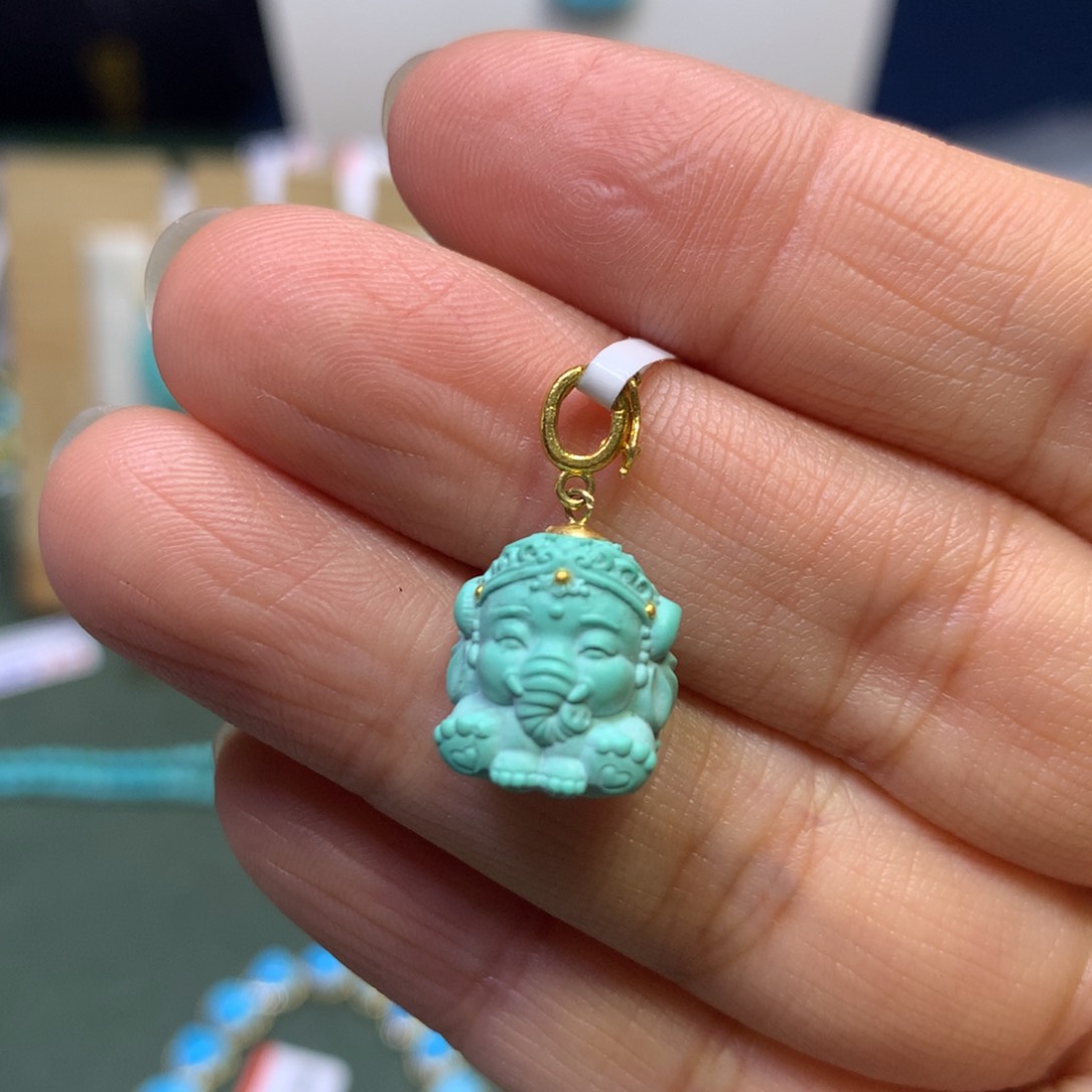 绿松石吊坠18K金镶嵌