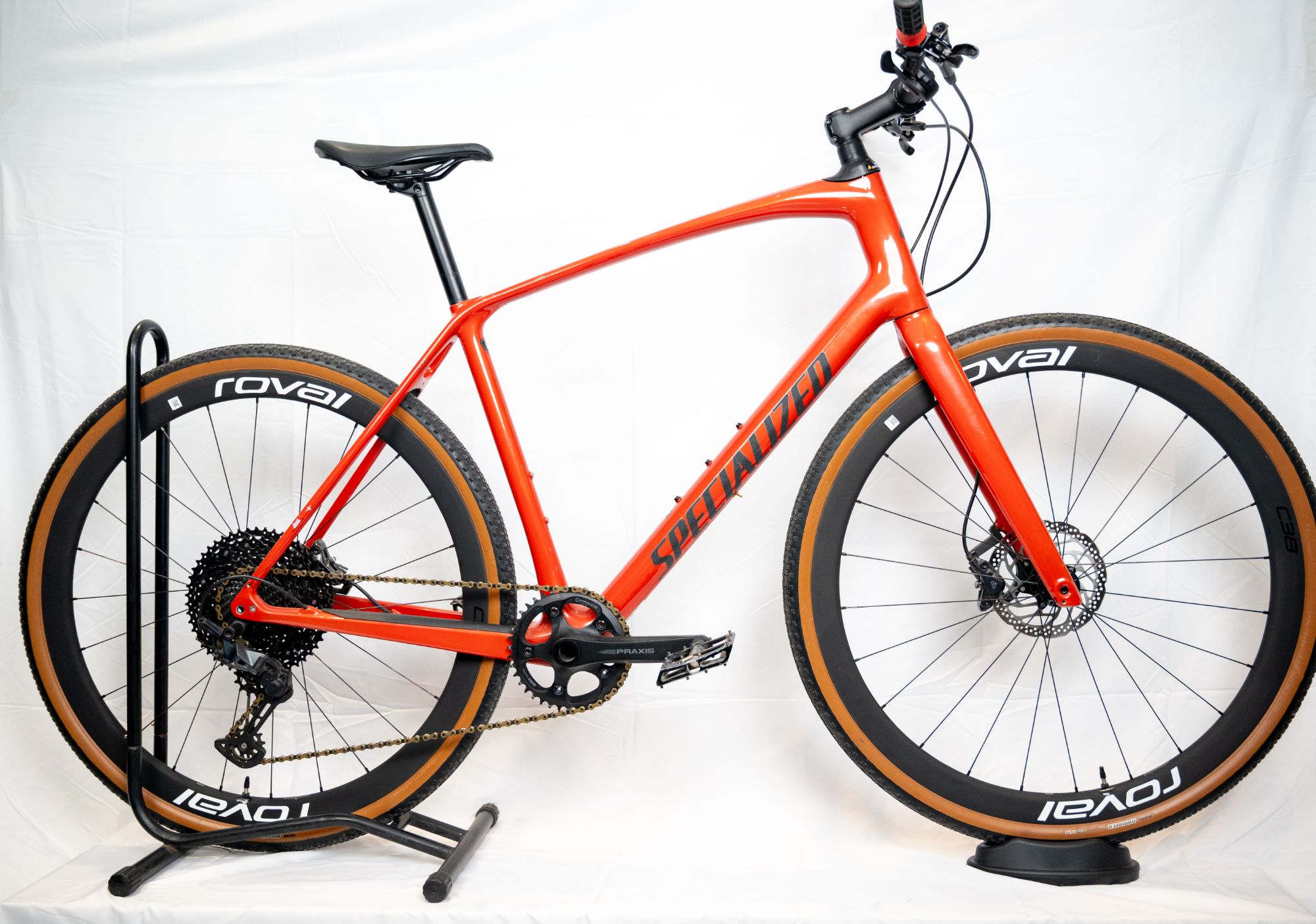 闪电sirrus x5.0平把公路车