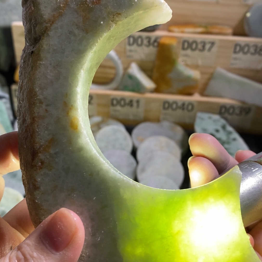 颈饰未镶嵌翡翠天然翡翠