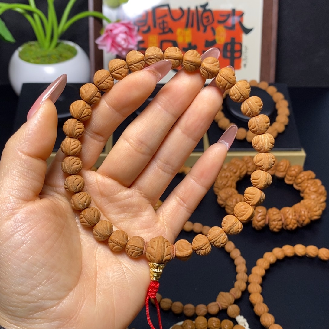 休***息吊坠桃核秦岭文玩