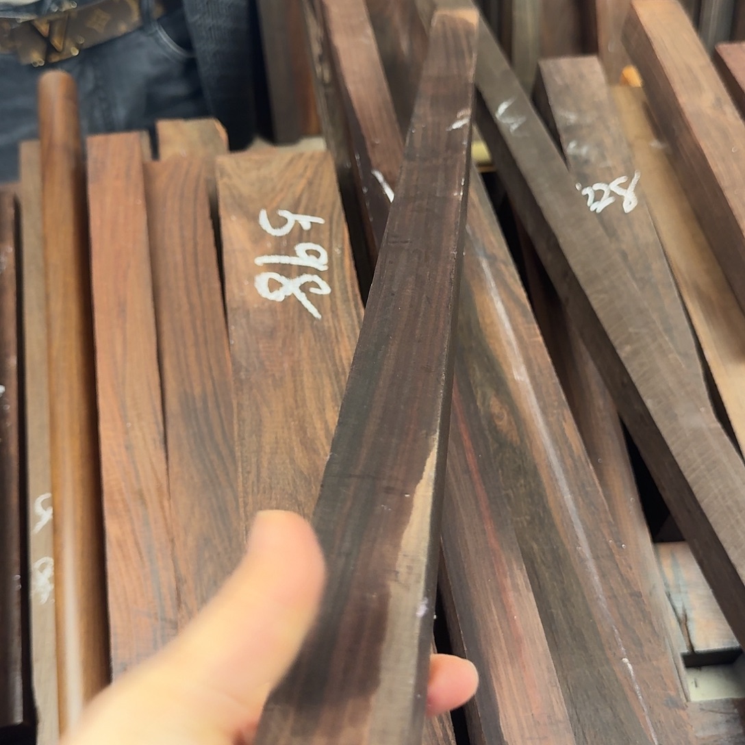 端景台红酸枝木类