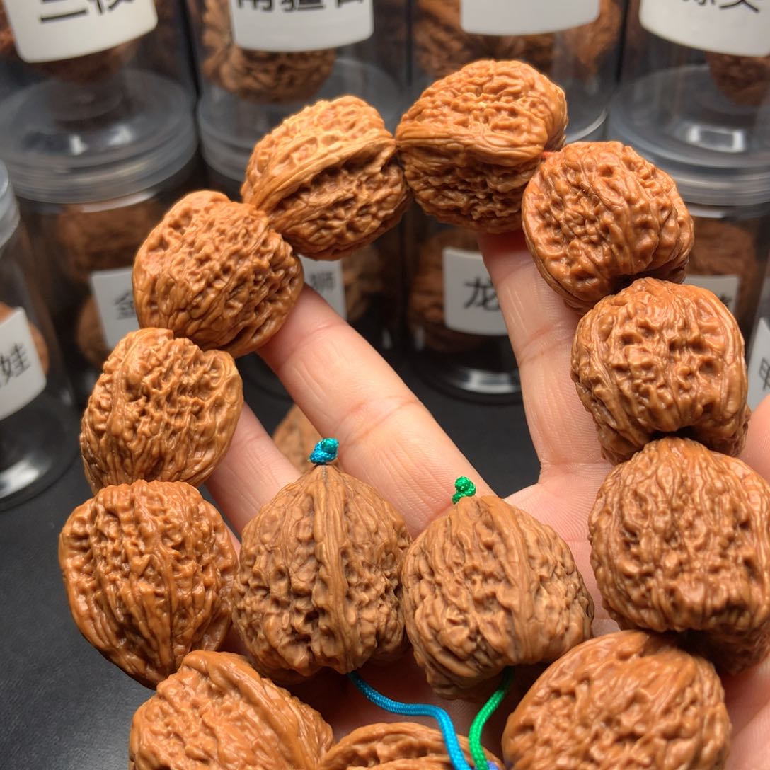 吊坠文玩核桃南疆石黄金甲28