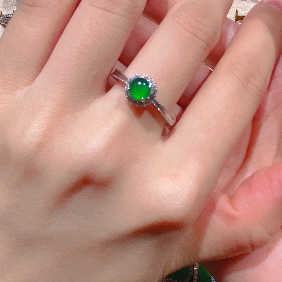 畅****翡翠戒指银S925镶嵌