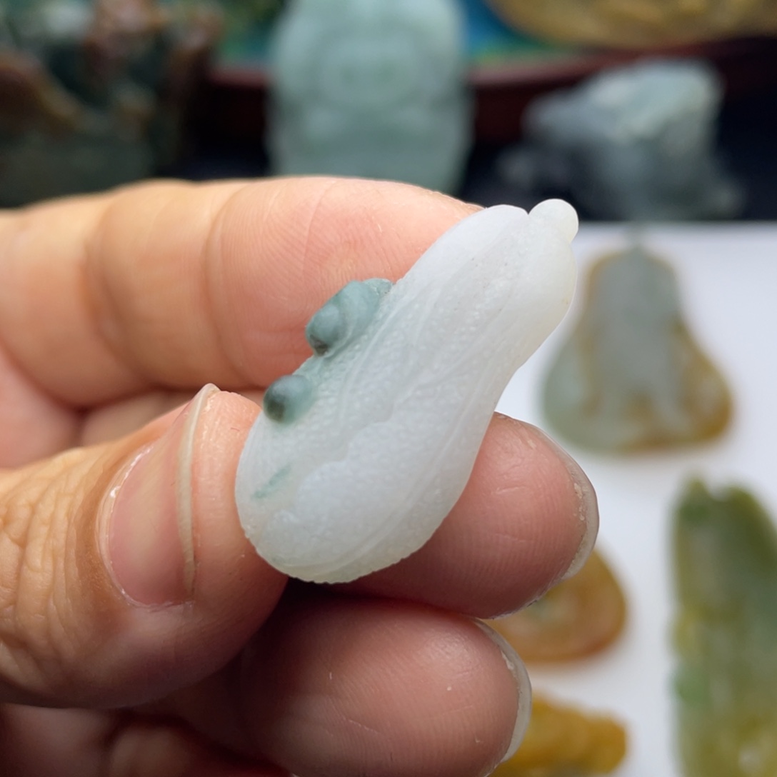 定制翡翠未镶嵌定制