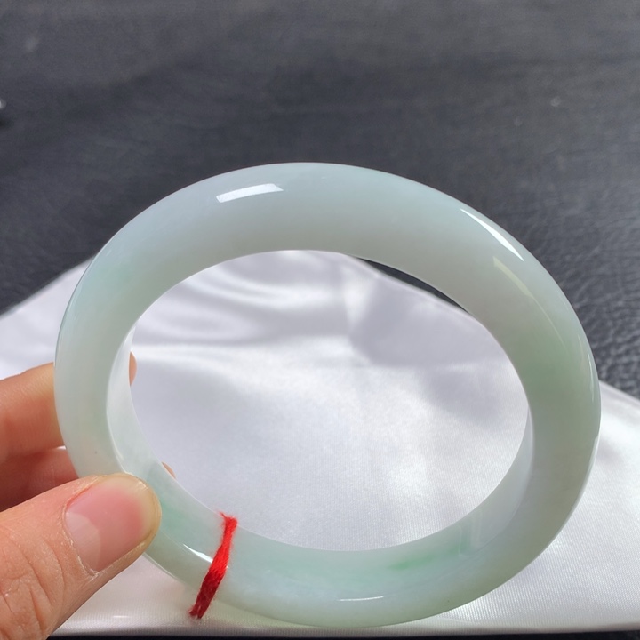 翡翠未镶嵌手镯64圈