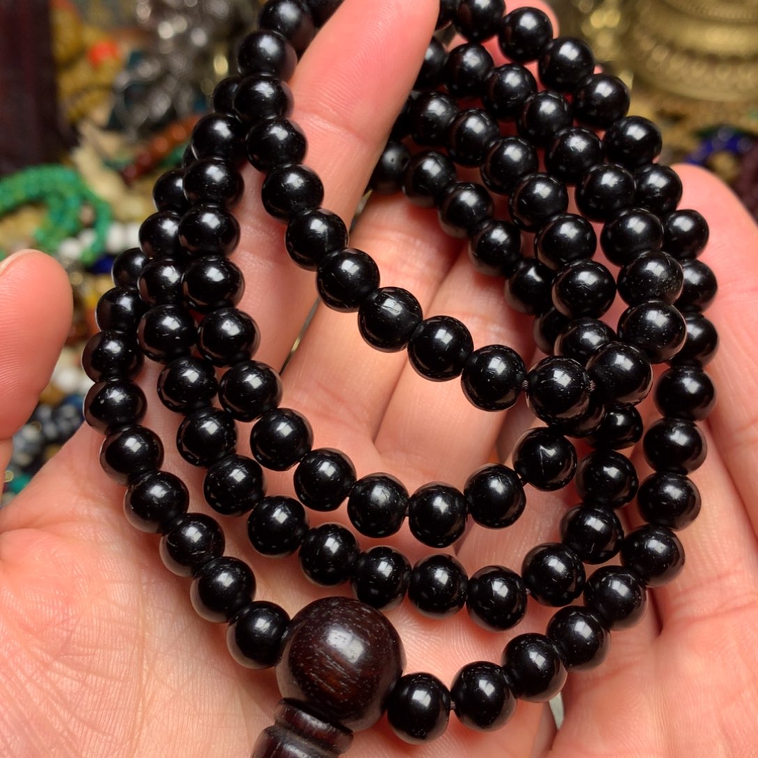 泥塑藏传文玩。小配饰。 