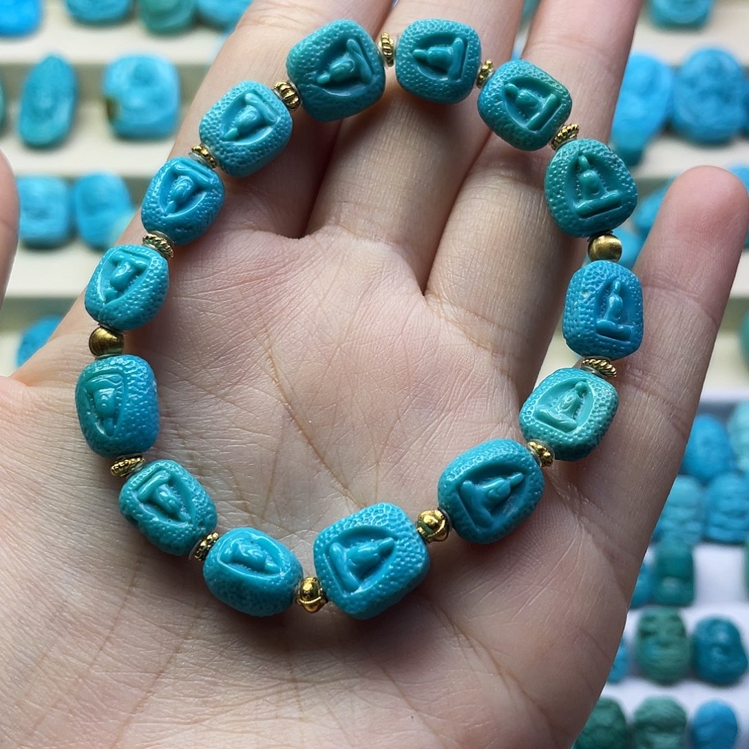 绿松石未镶嵌颈饰