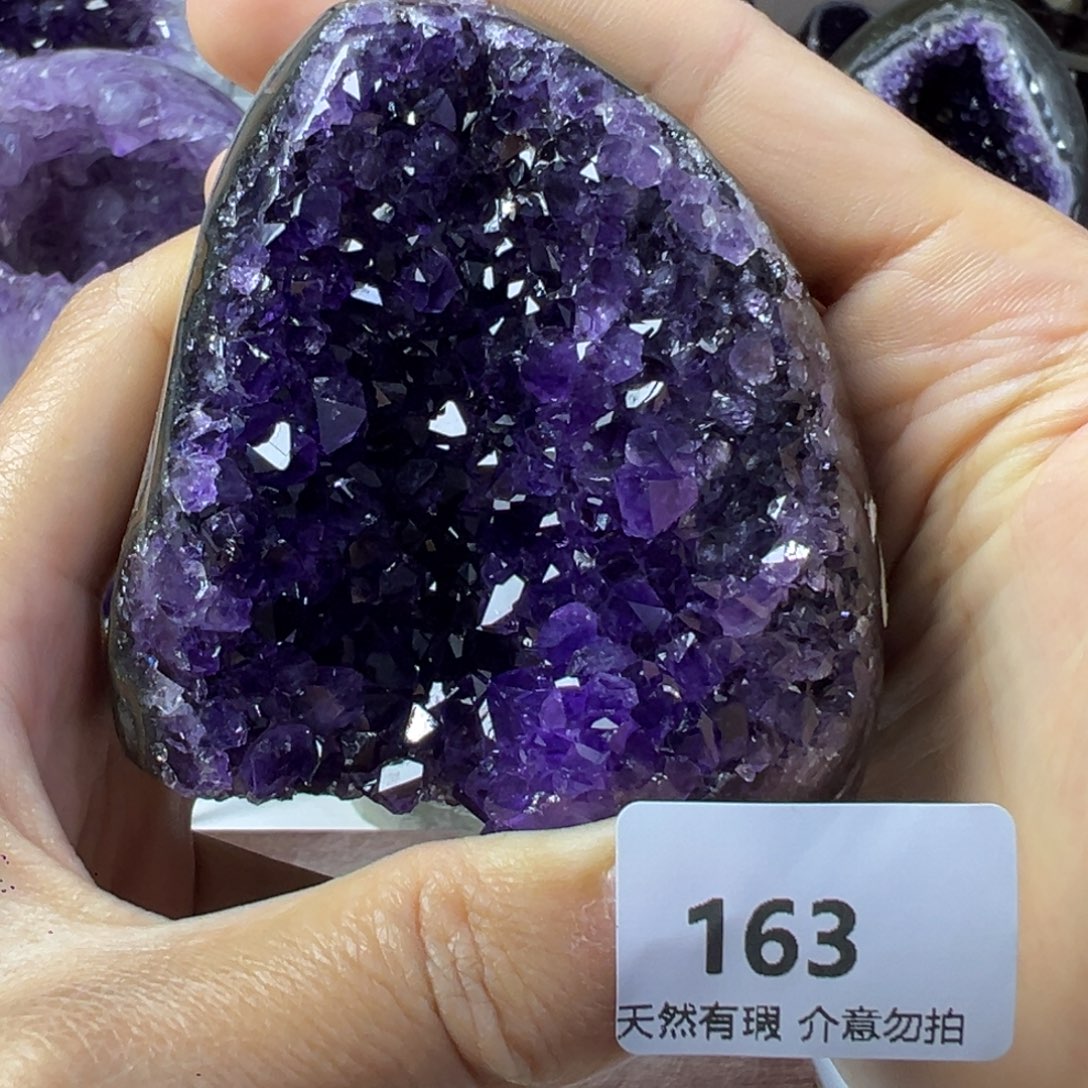 未镶嵌水晶大型摆件（非配饰）