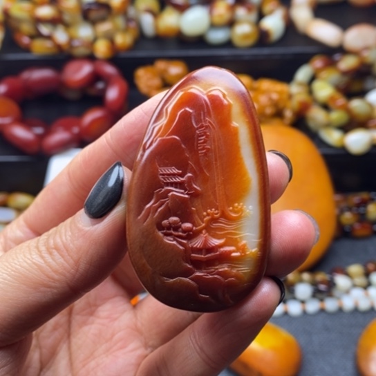 和田玉颈饰未镶嵌