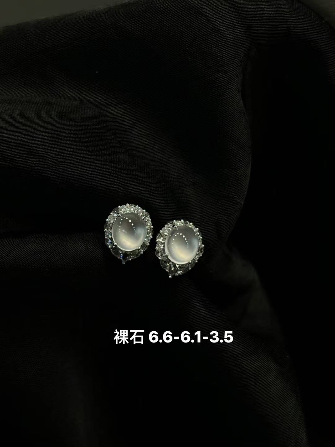 高冰玻璃种翡翠耳钉18k金钻镶嵌精致百搭