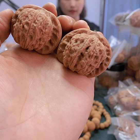 【闪购商品】把件文玩核桃42血麒麟深红皮