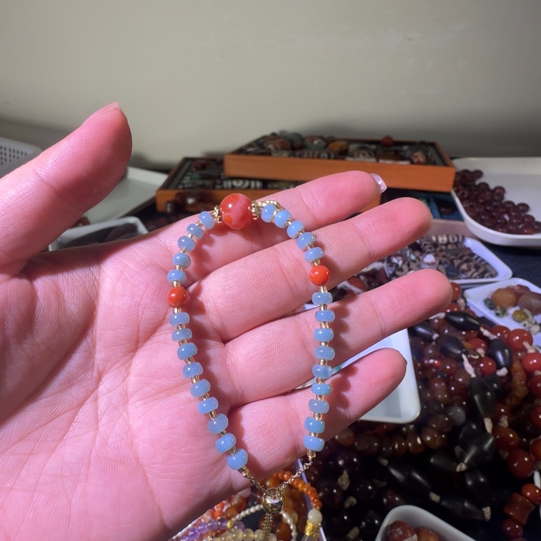 一***吖玛瑙/玉髓颈饰未镶嵌