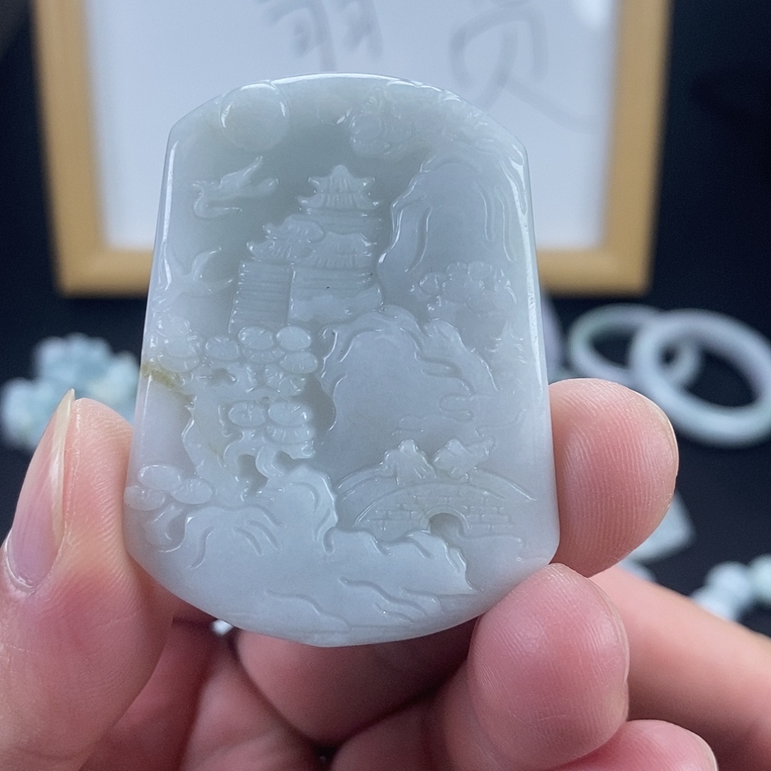 翡翠未镶嵌颈饰翡翠